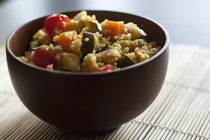 Foto de Cuscús de verduras y garbanzos